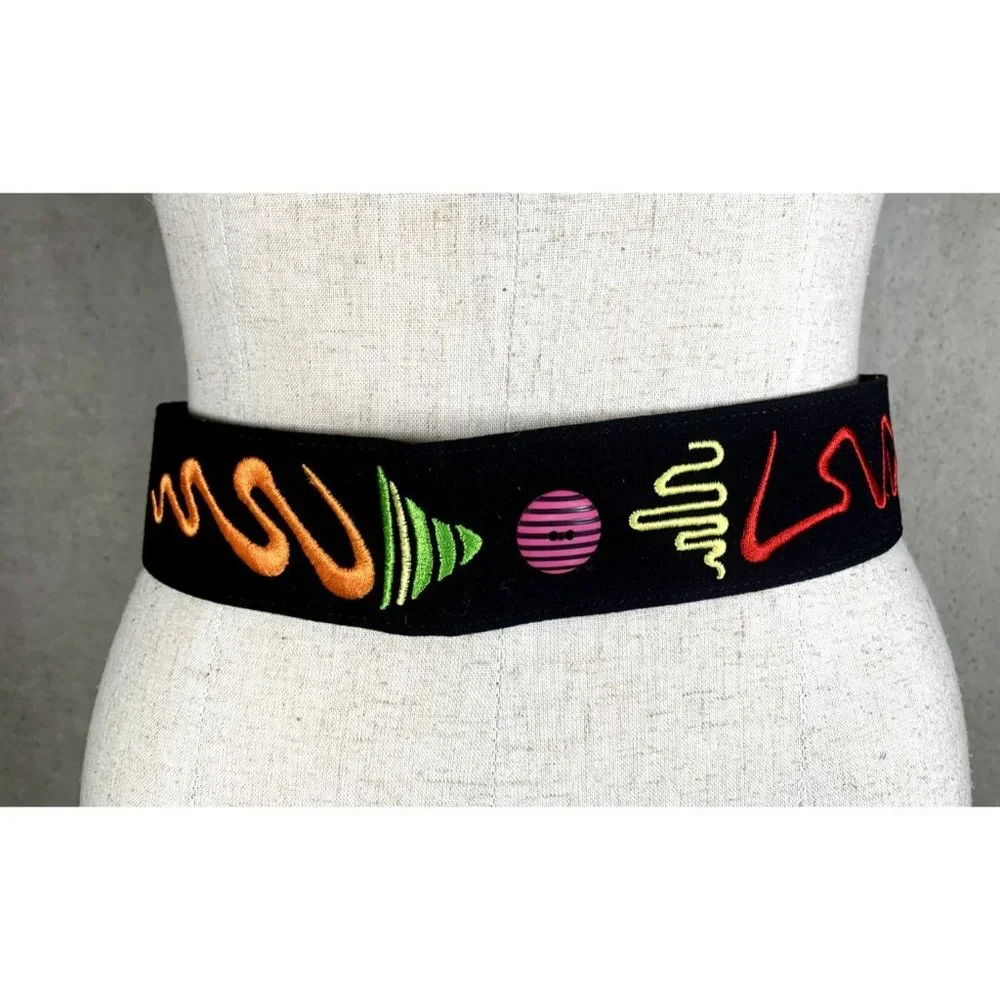 Vintage Statement Belt Medium Womens 90s‎ Black Wide Strap Waist Embroidered
